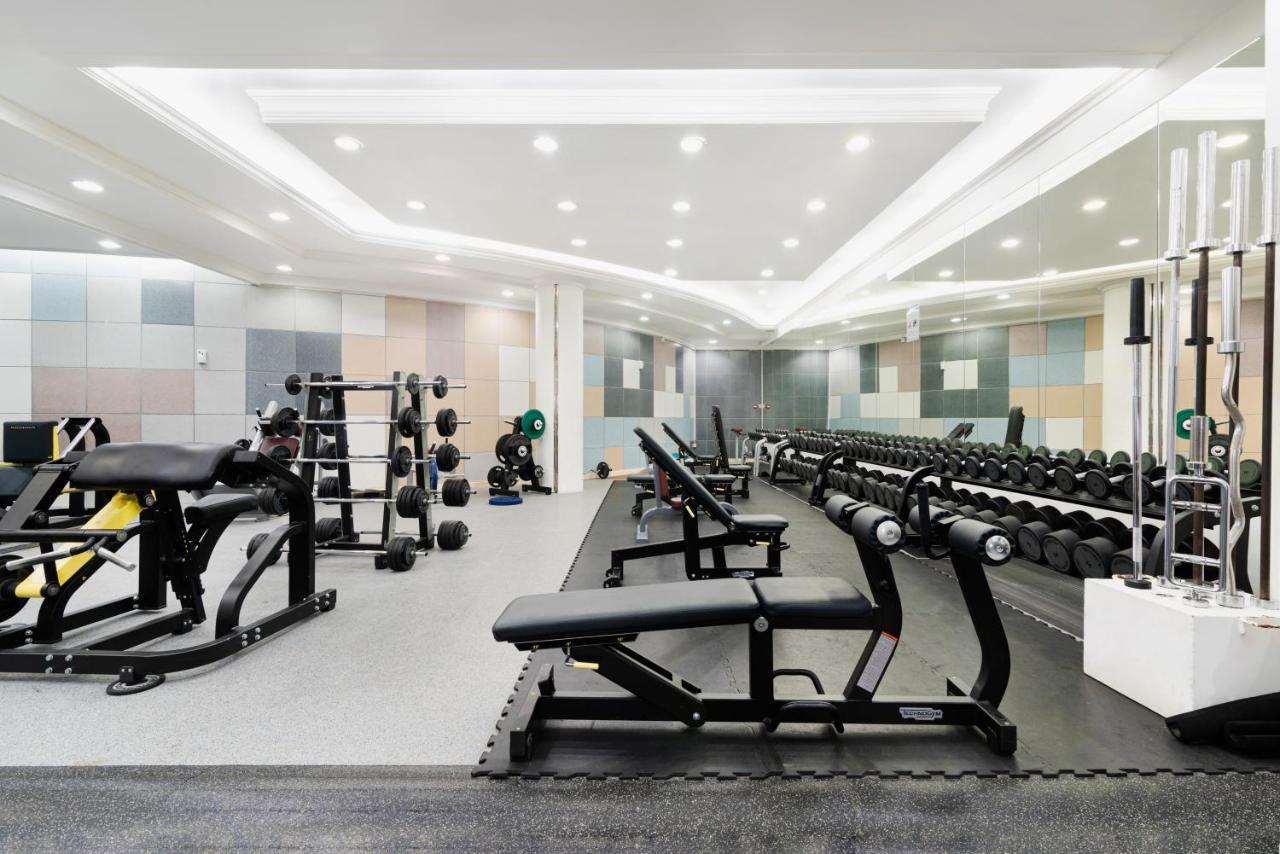Officers Club & Hotel Abu Dhabi Exterior foto The gym at the 2012 London Olympics